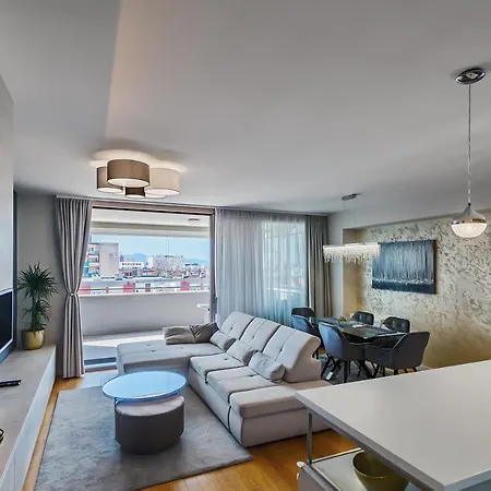 Luxury Sunset - With Garage And Balcony