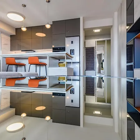 شقة Luxury Sunset - With Garage And Balcony