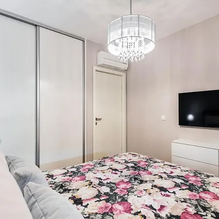 Luxury Sunset - With Garage And Balcony Appartement *