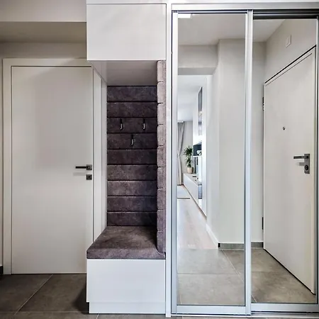 Luxury Sunset - With Garage And Balcony شقة