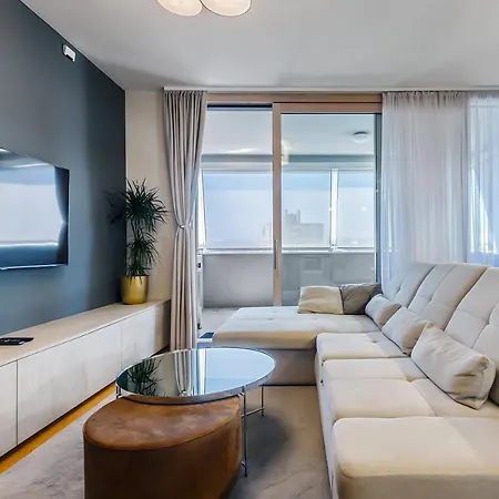 Luxury Sunset - With Garage And Balcony