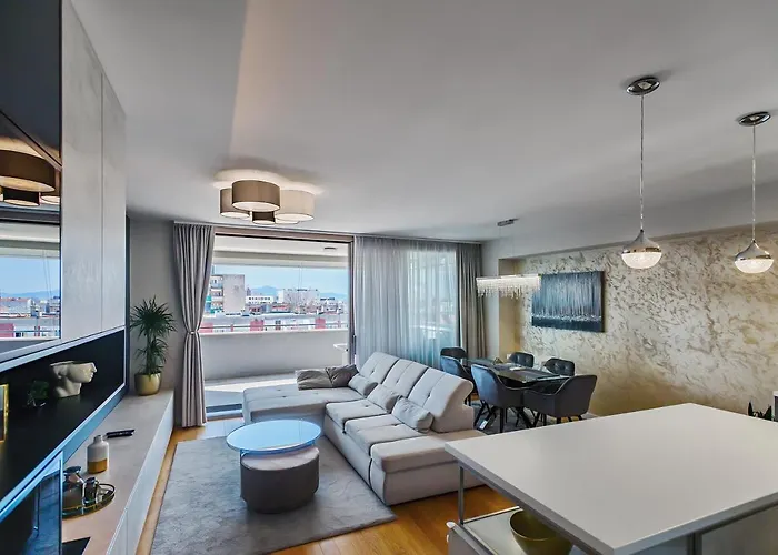 Luxury Sunset - With Garage And Balcony