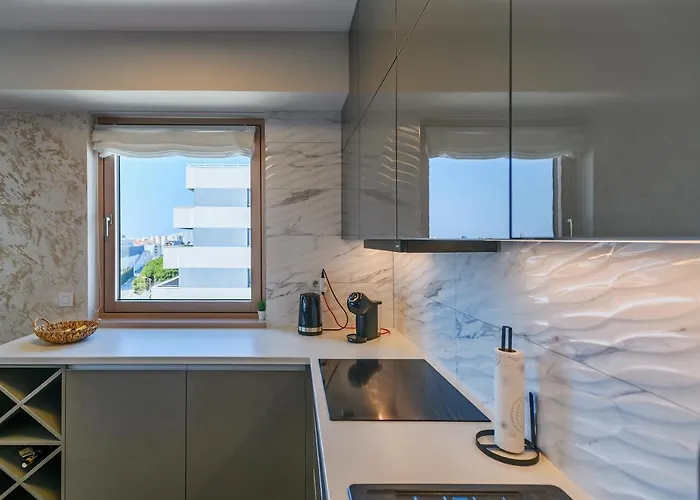 Luxury Sunset - With Garage And Balcony Zadar