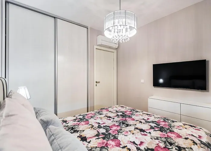 Luxury Sunset - With Garage And Balcony Appartement *