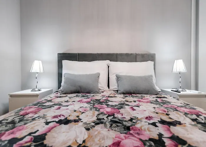 Luxury Sunset - With Garage And Balcony